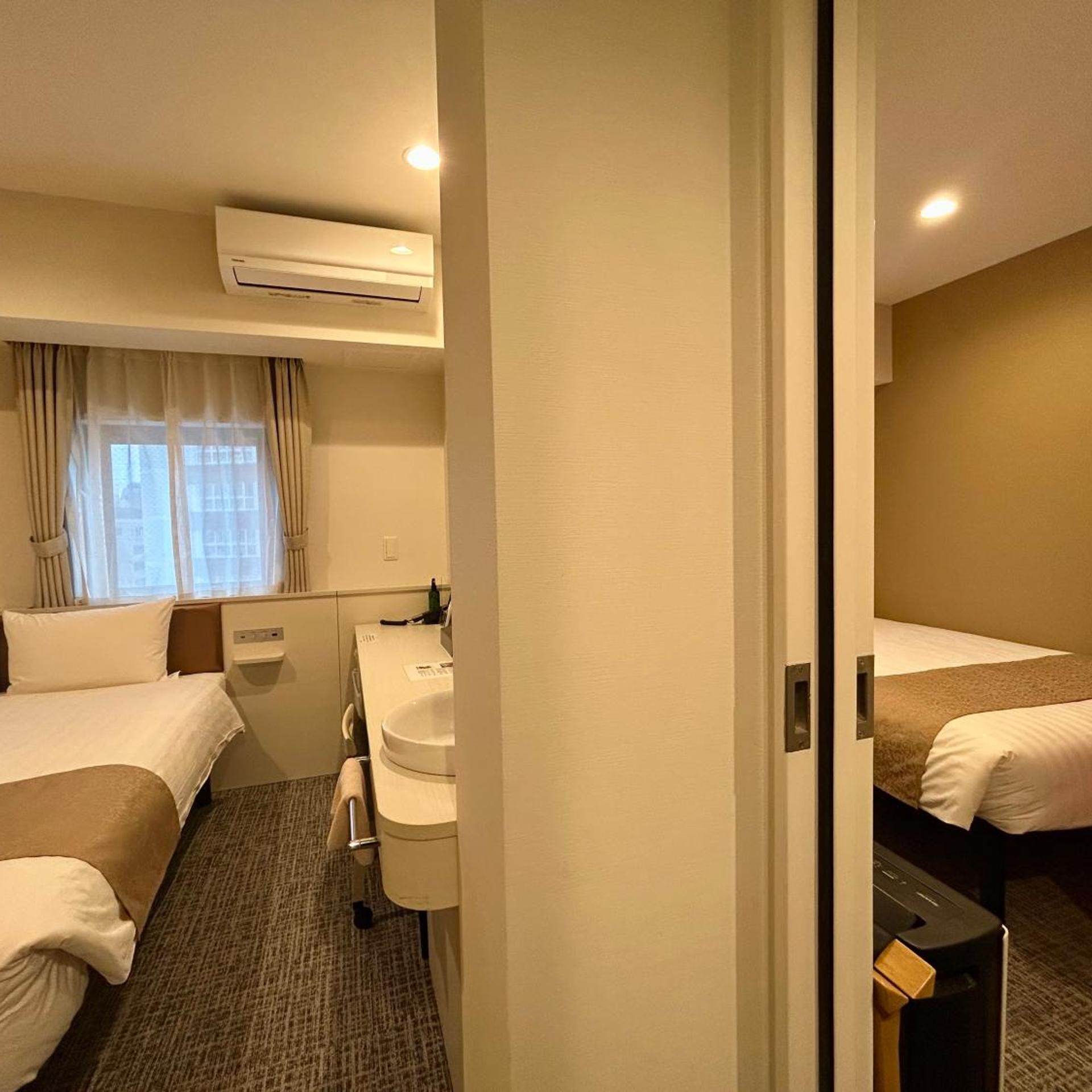 Asta Hotel 40/41