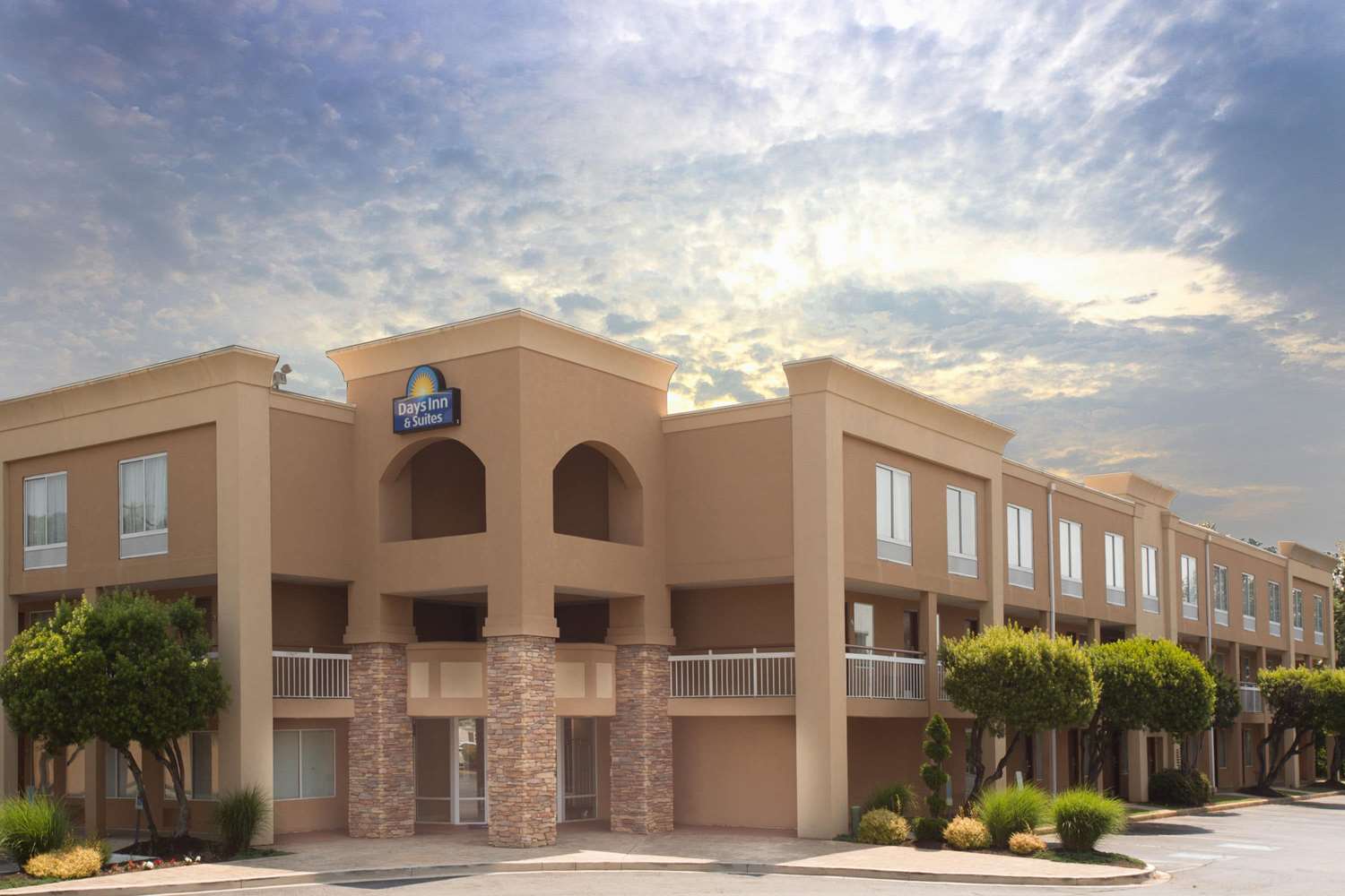 Days Inn by Wyndham Greenville SC 2/23