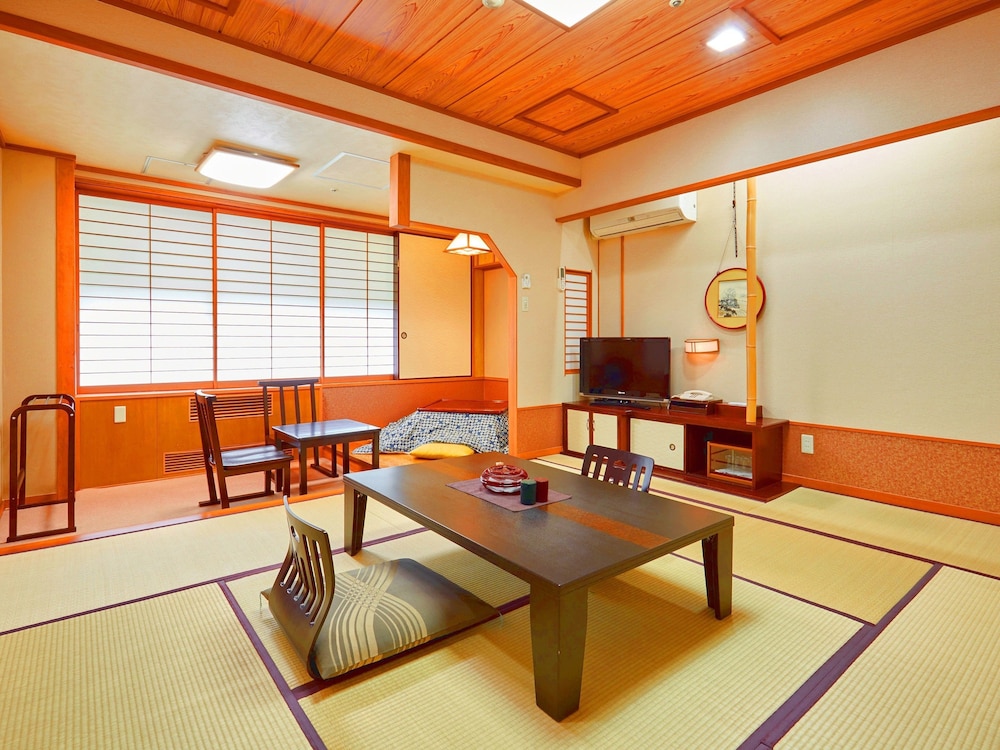 Shima Yamaguchikan 39/50