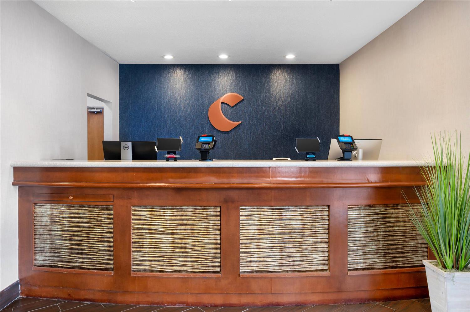 Comfort Inn & Suites North Greenfield 3/21