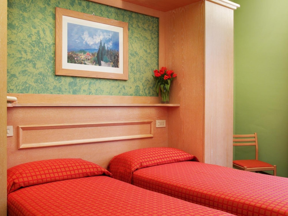 Meridiana Hotel 35/56