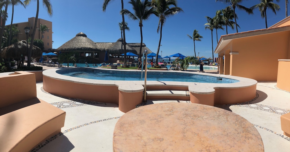 Torres Mazatlan 17/30