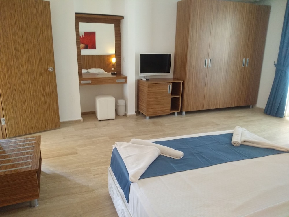 Ladonia Hotels Luna Beach Resort 24/61