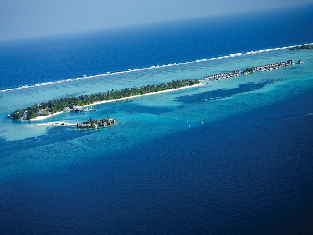 Four Seasons Resort Maldives at Kuda Huraa 51/58