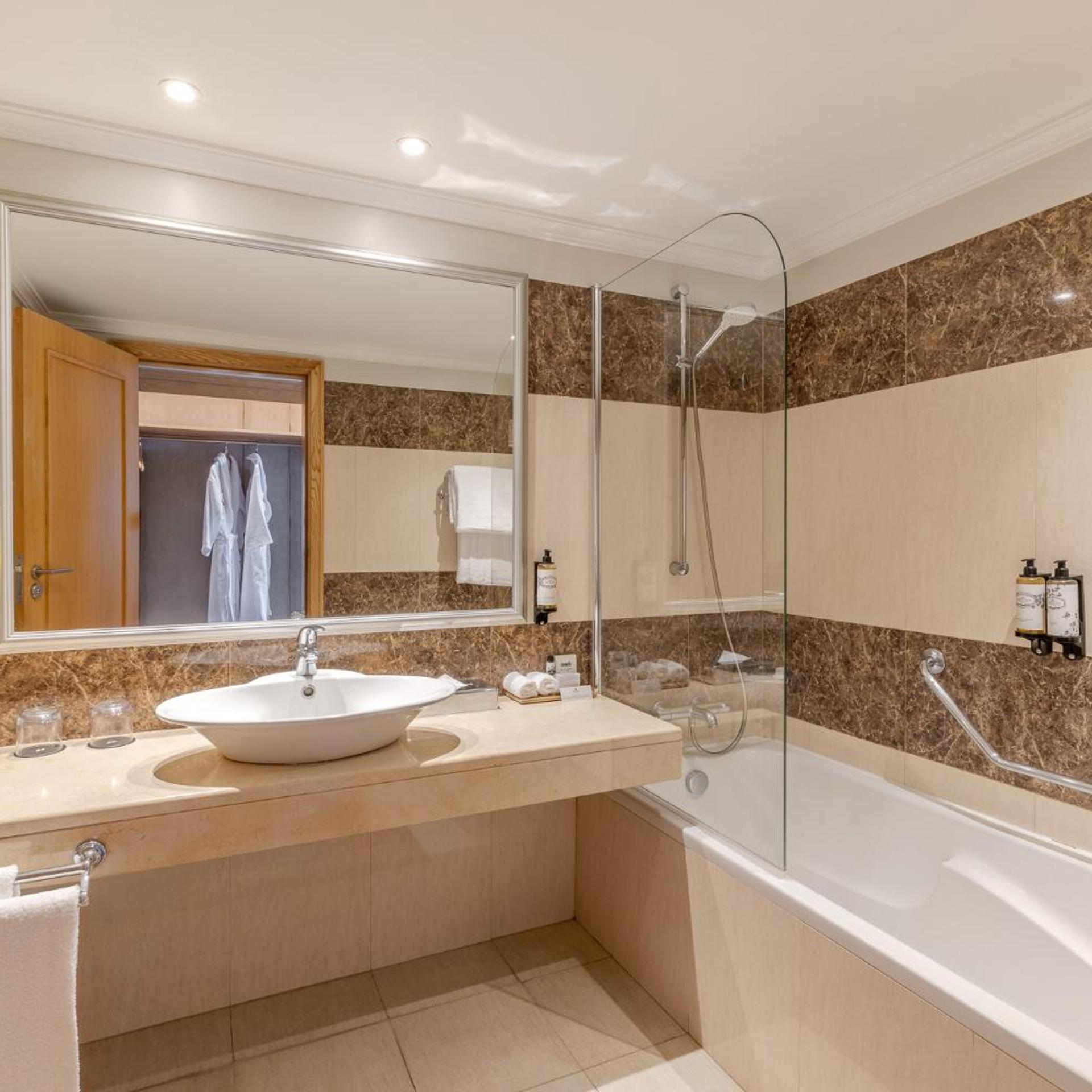غرفة عائلية ثلاثية، Pestana Carlton Madeira 9/9