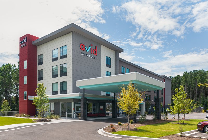 Avid Hotel Summerville 3/58