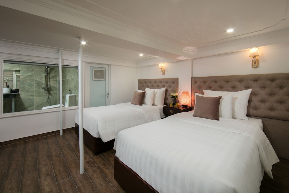 Golden Rooster Hotel 18/62