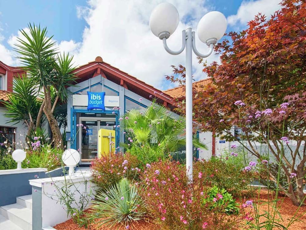IBIS BUDGET BAYONNE 18/19