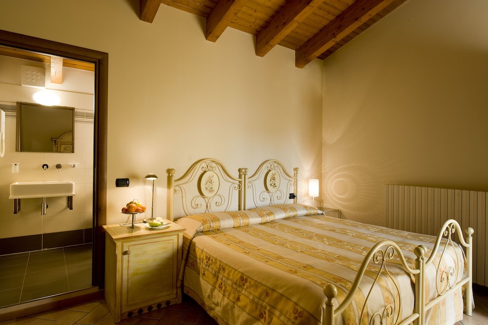 Hotel Noce 8/40