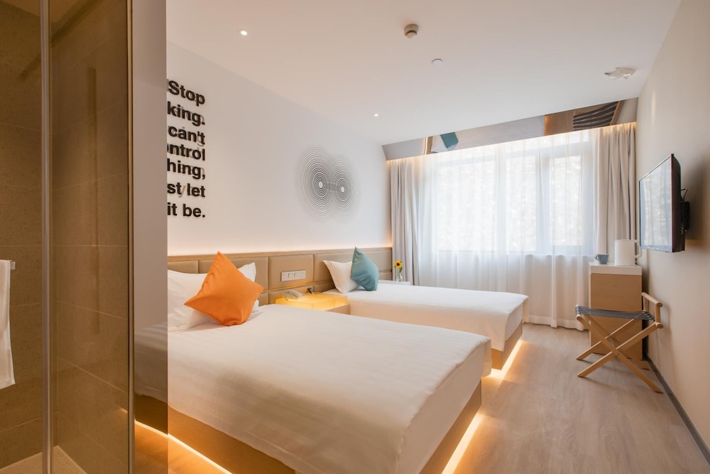 Gold Star Hotel Nanjing 11/30