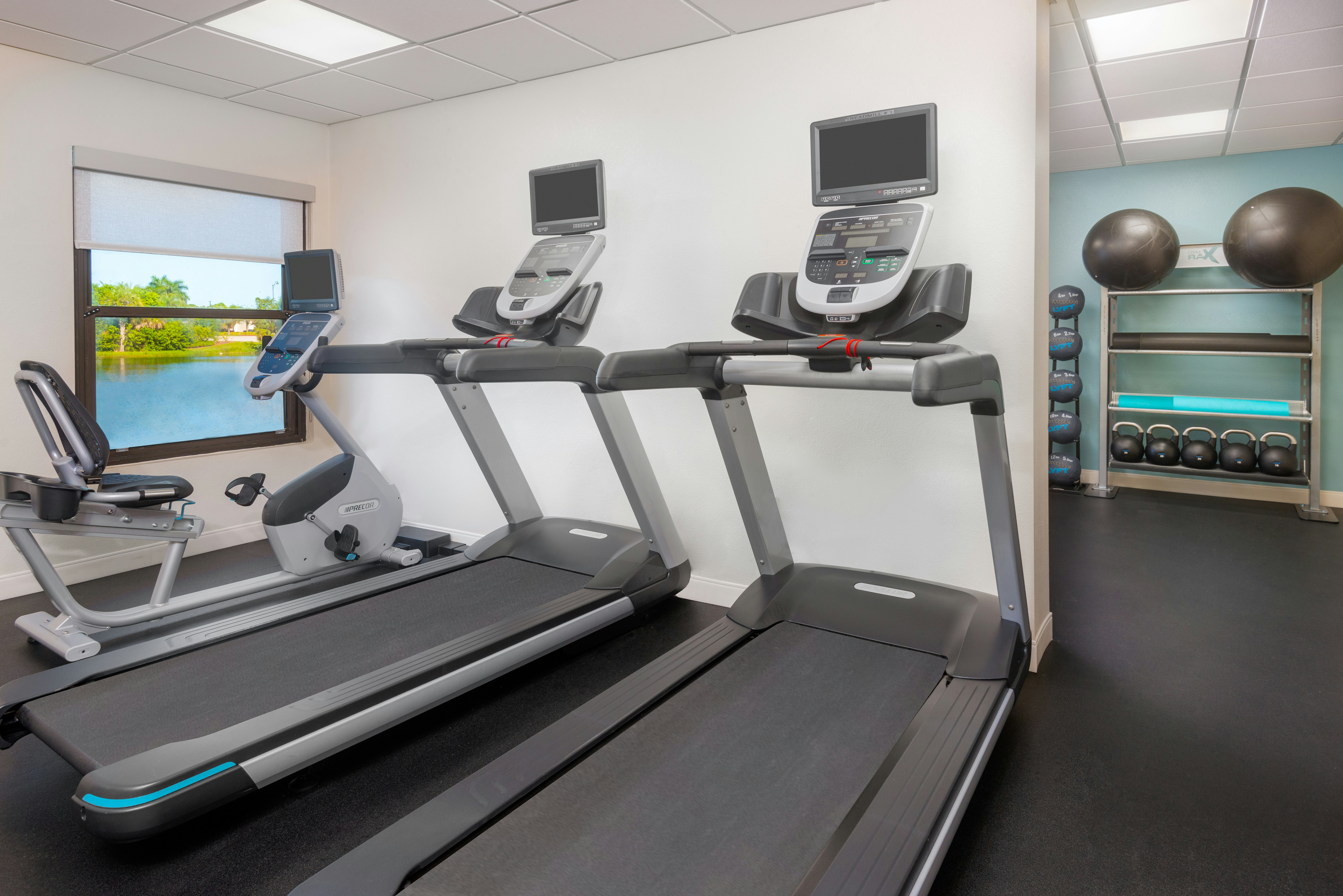Hampton Inn By Hilton Bonita Springs / Naples - North 28/54