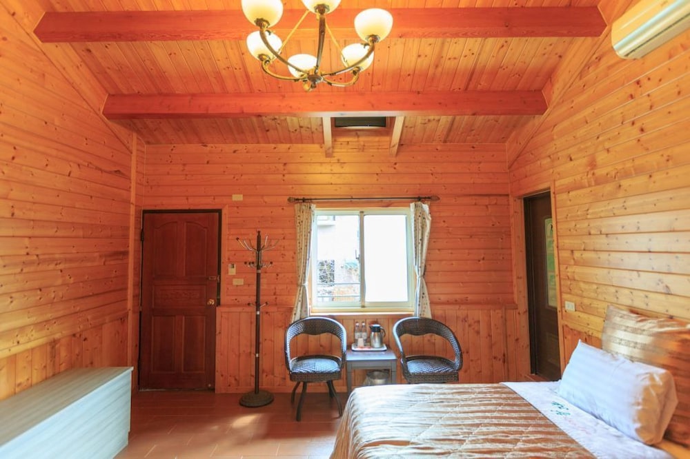 The Deer Resort 32/67