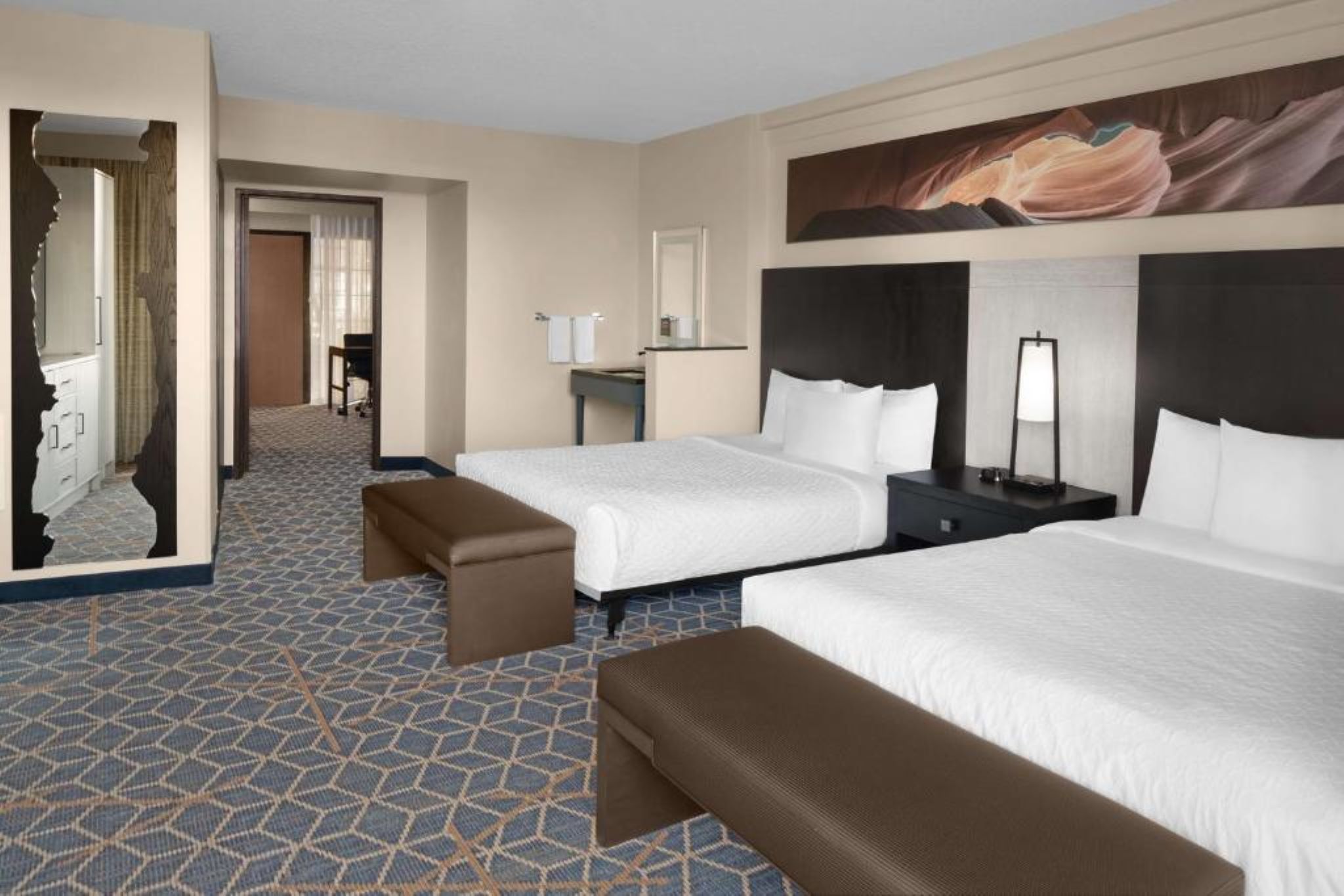 2 ROOMS, SUITE, 2 QUEEN BEDS, POOL VIEW