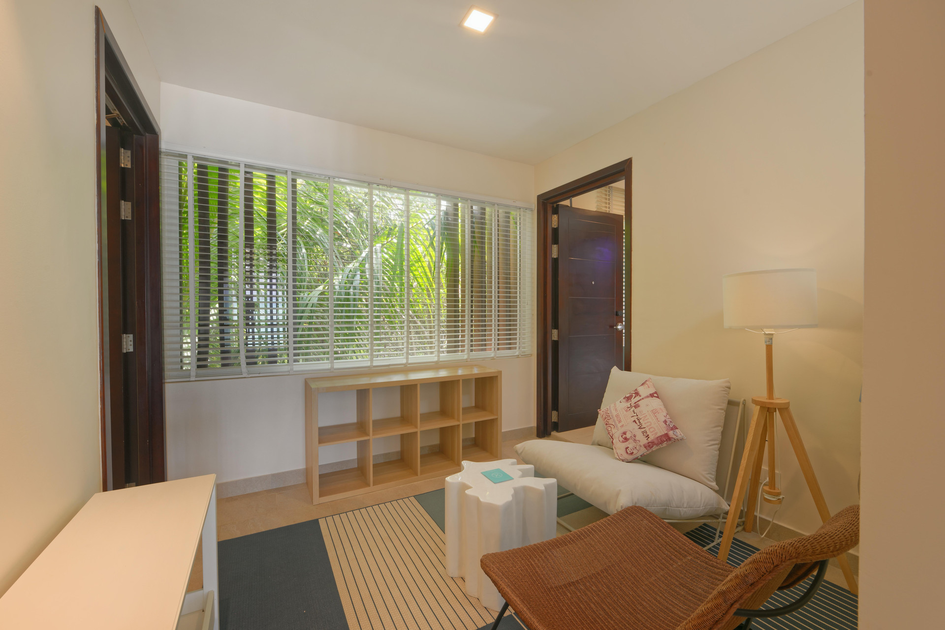 2 Bedrooms, Sky, Family, Suite