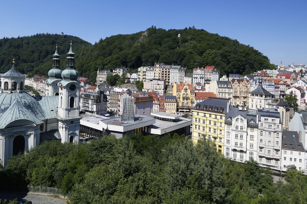 Schlosspark Spa Hotel 45/50