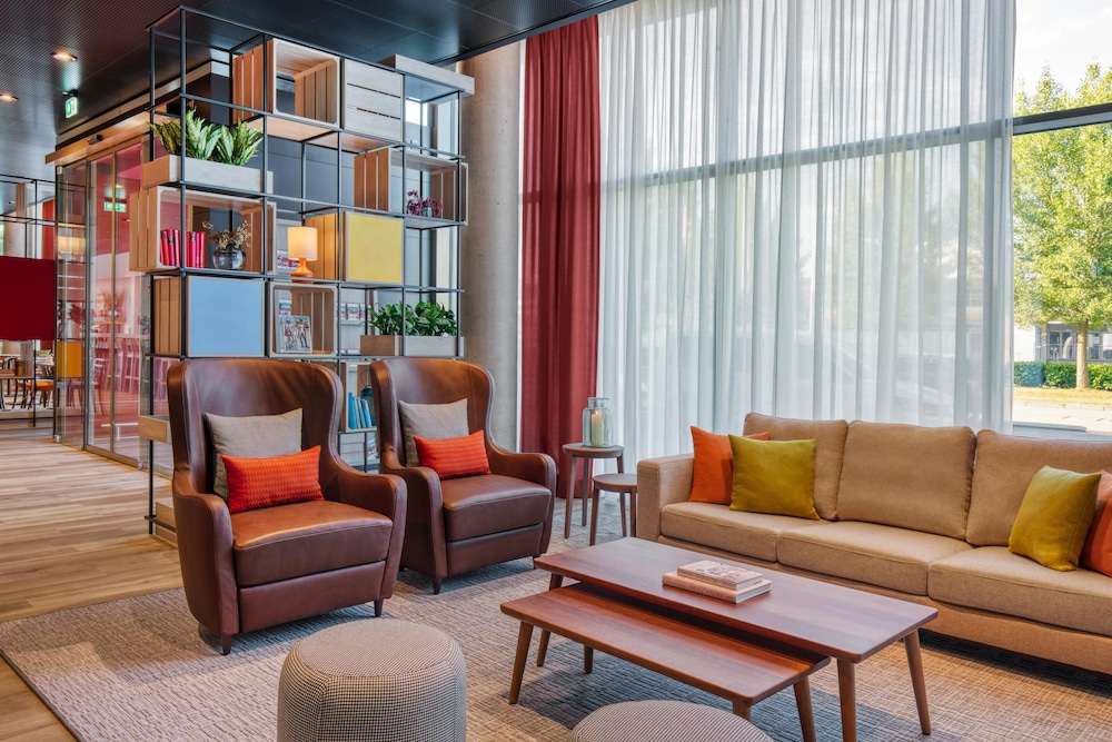 Intercityhotel Saarbrucken 22/50