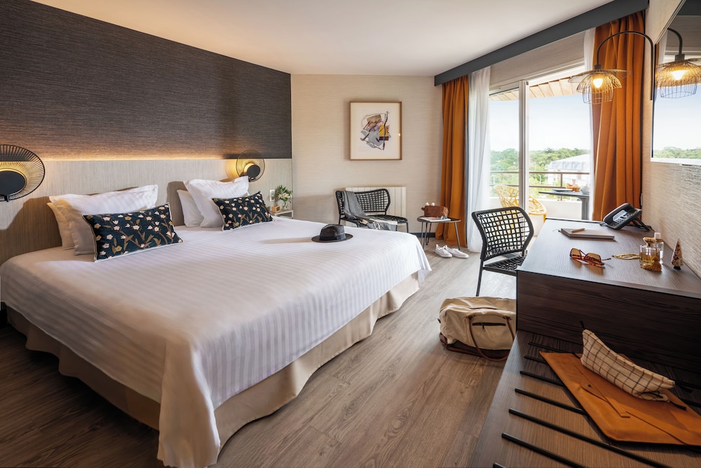 Hotel Valdys Thalasso & Spa - les Pins 6/50