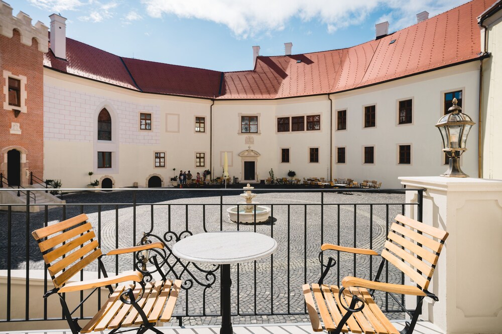 Palace Art Hotel Pezinok 36/50