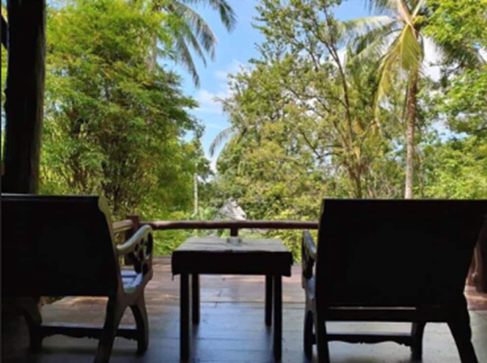 SENSI PARADISE BEACH RESORT 36/50