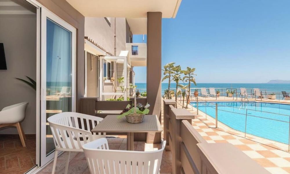 Girogiali Beach Hotel 47/50