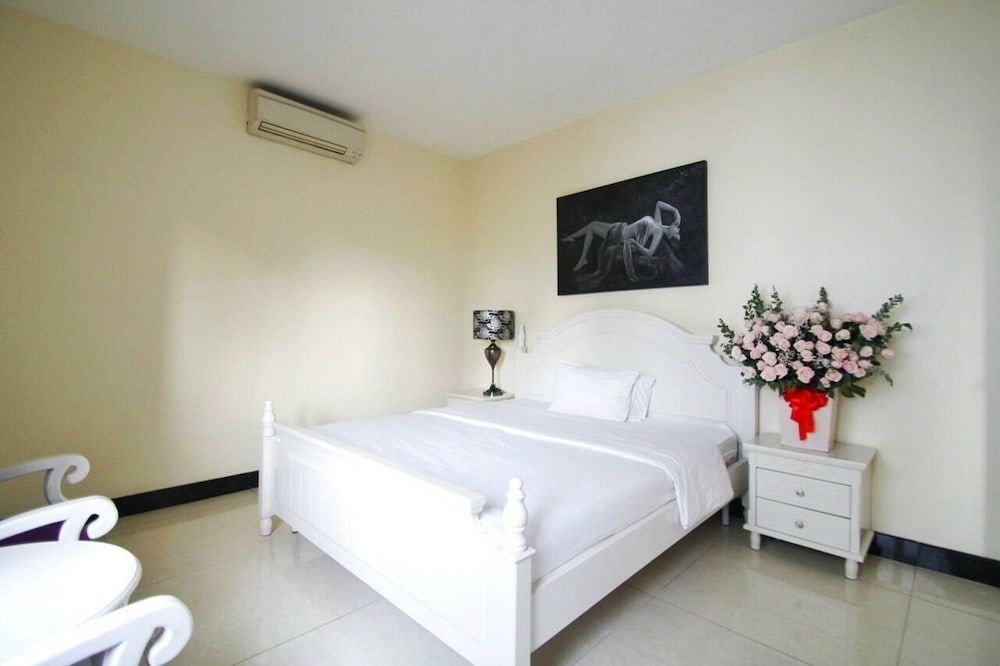 Queen Central Apartment-Hotel 2/26