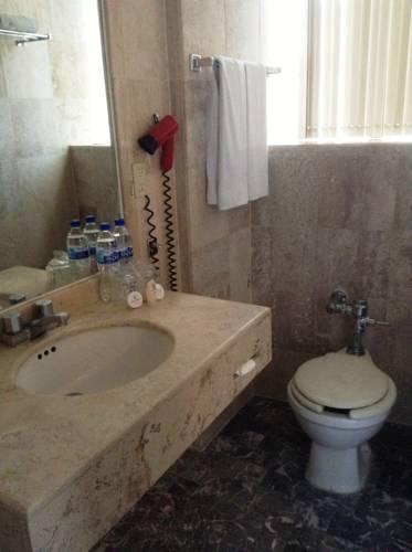 غرفة قياسية رباعية، HOTEL SEVILLA 3/4