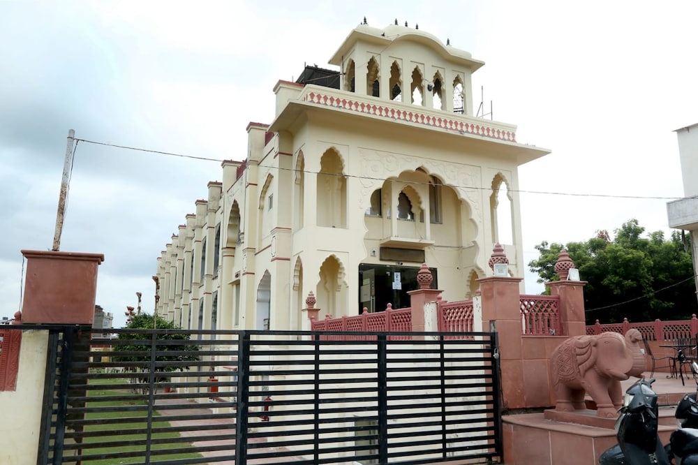 Hotel Roshan Haveli photo2