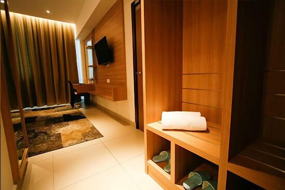 Dhotel 17/34