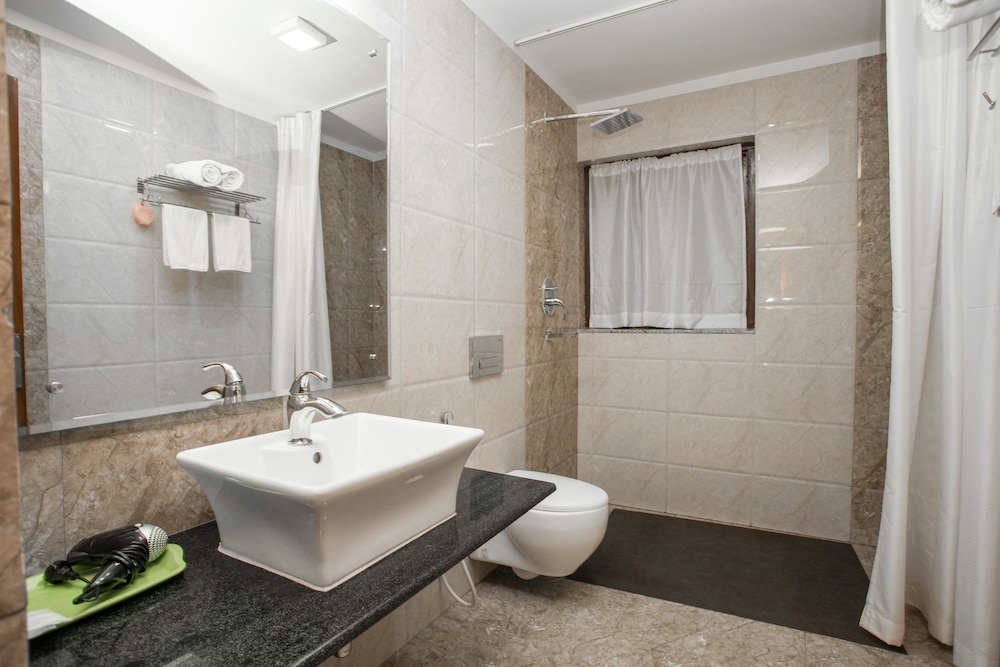 Aryatara Kathmandu Hotel 44/47