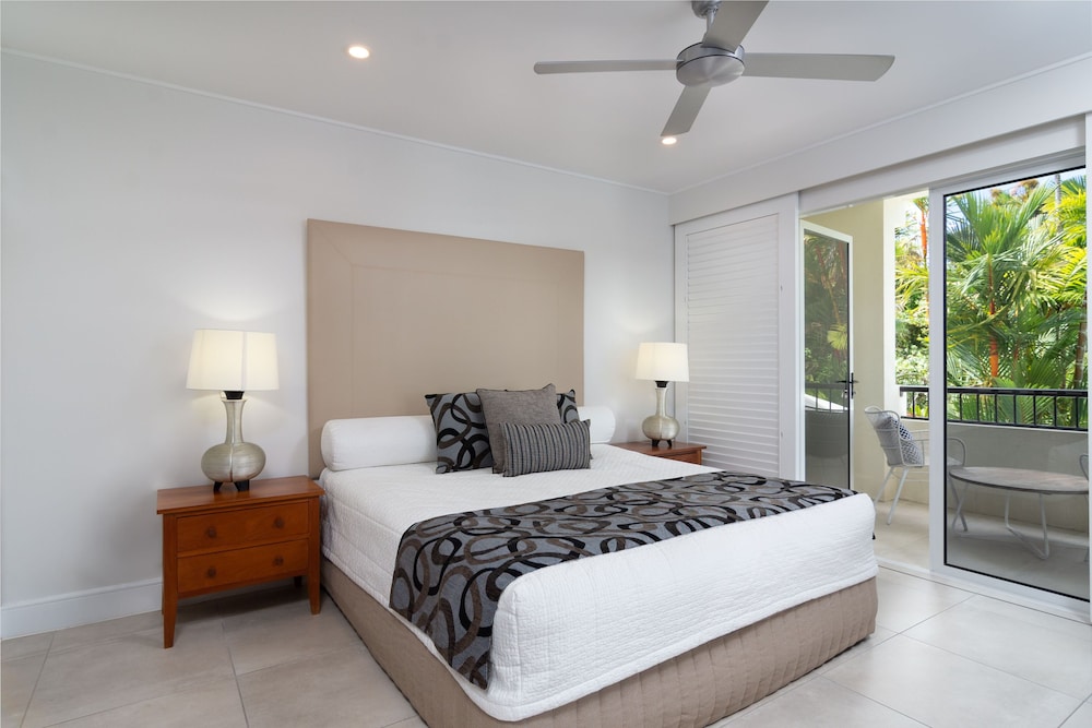 Mandalay Luxury Beachfront Apartments 23/59