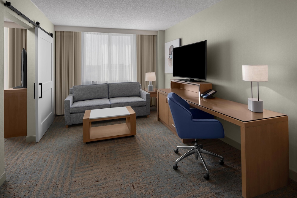 Delta Hotels Santa Clara Silicon Valley (ex Biltmore Hotel and Suites) 26/27