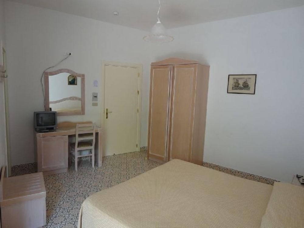 Hotel Candia 40/58