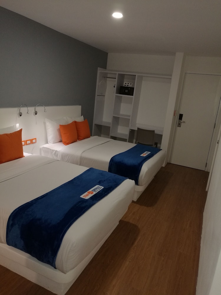 Hotel Star Express 12/48