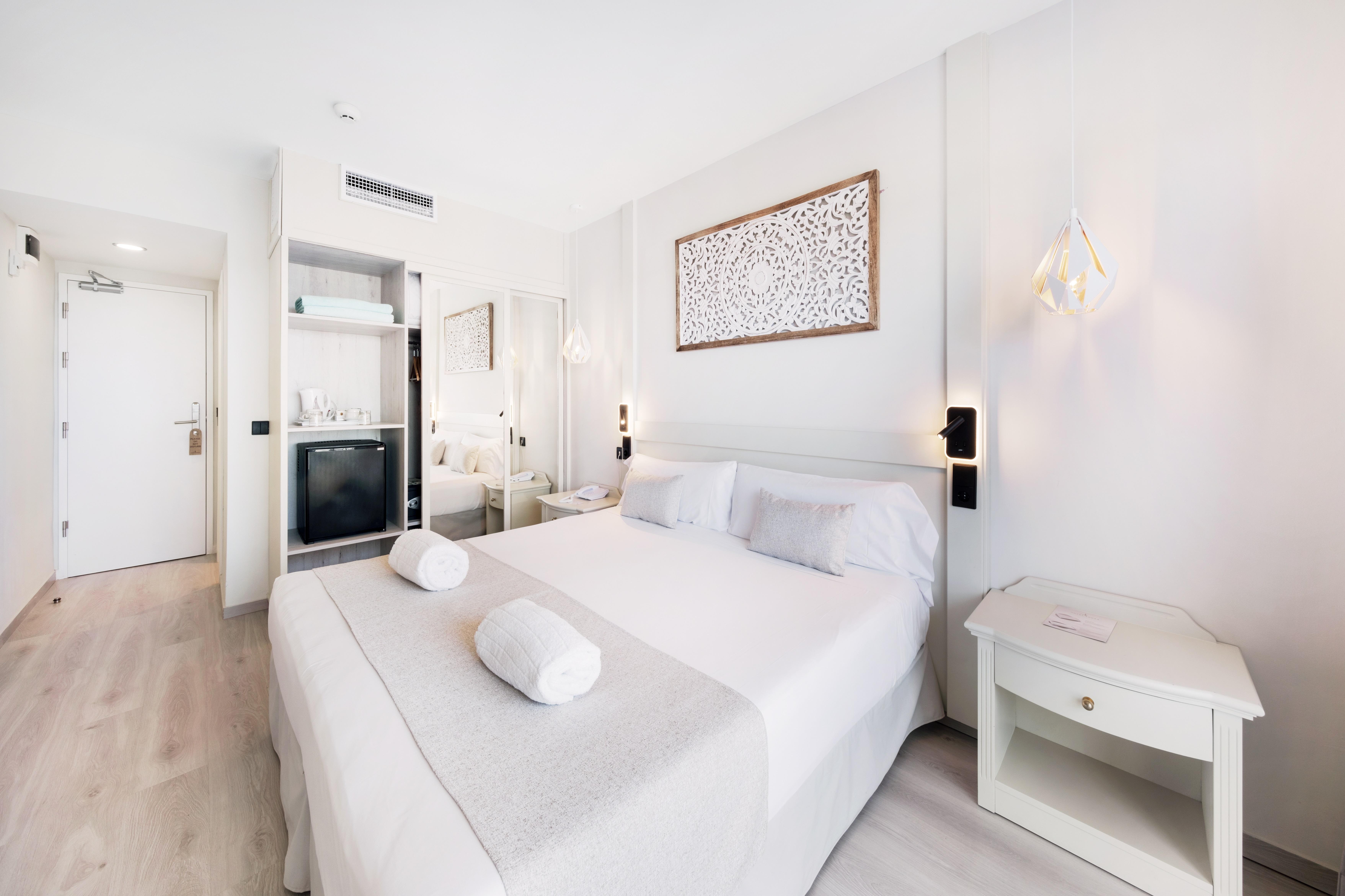 Room, Double Bed, Harbour View, Balcony or Terrace