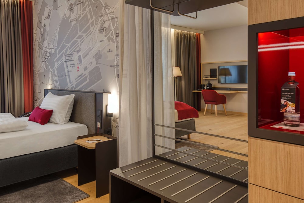 IntercityHotel Berlin Airport BER Terminal 1+2 8/50