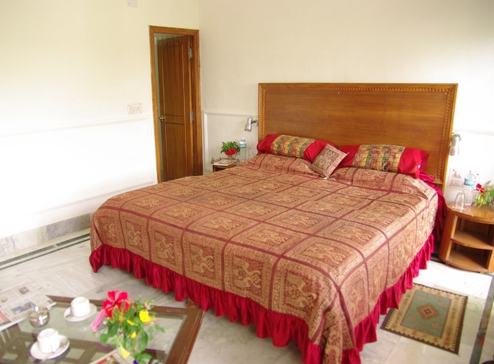 HOTEL ZEN 24/49