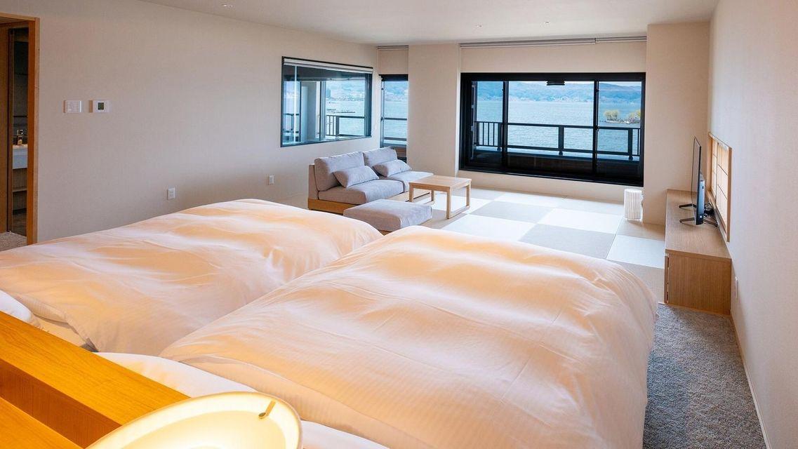 Room, 2 Futon Beds, Lake View, Hot Spring Bath