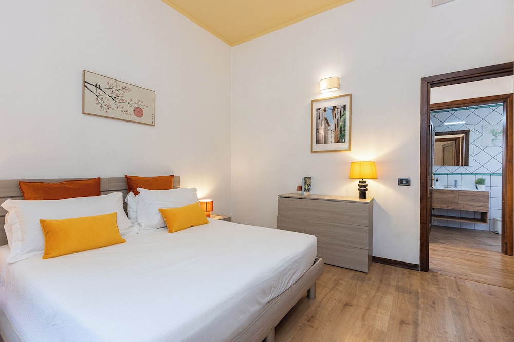 Rental In Rome Rosselli Palace Deluxe 4 Apartment 8/49