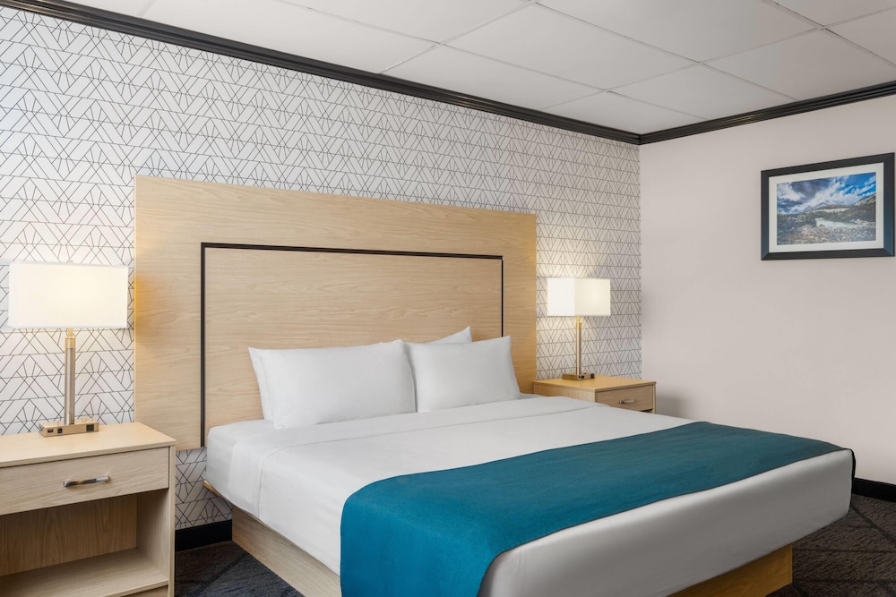 Sternwheeler Hotel & Conference Centre, Trademark by Wyndham 26/56