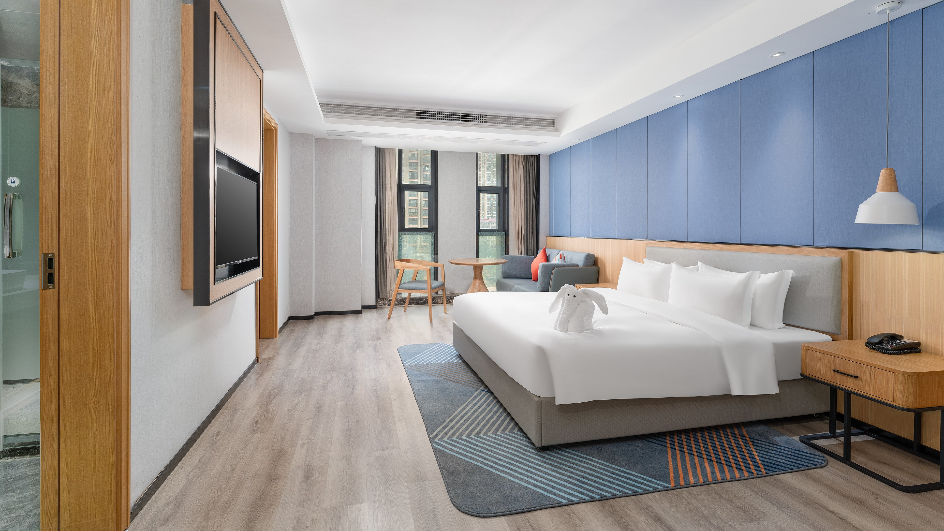 Standard, King Bed, Extra Floor Space