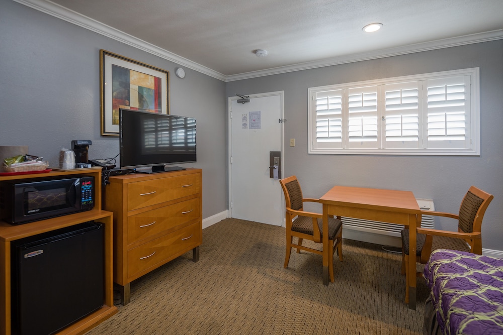 Soma Park Inn – Civic Center 29/50