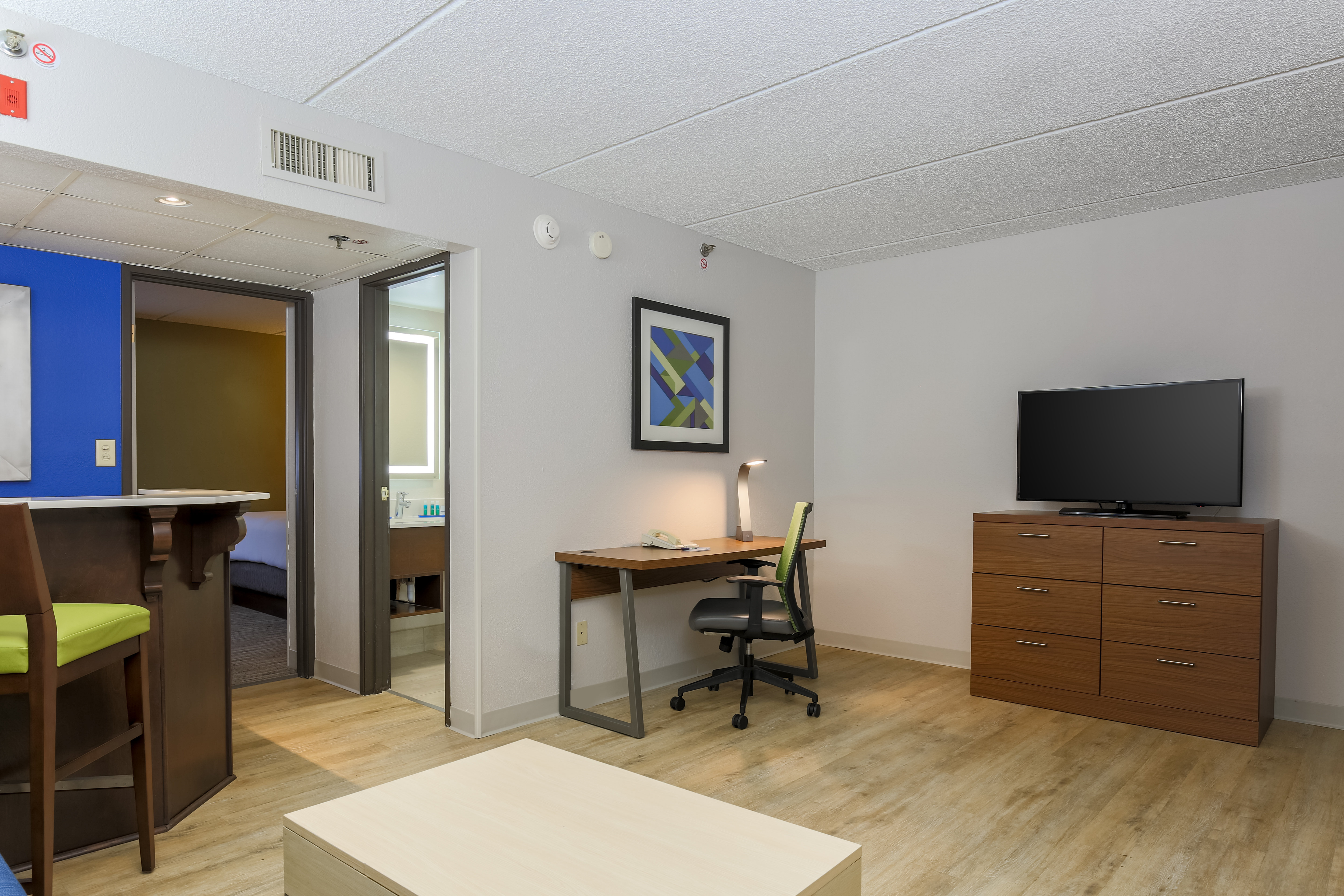 Holiday Inn Express Milwaukee West Medical Center 42/59