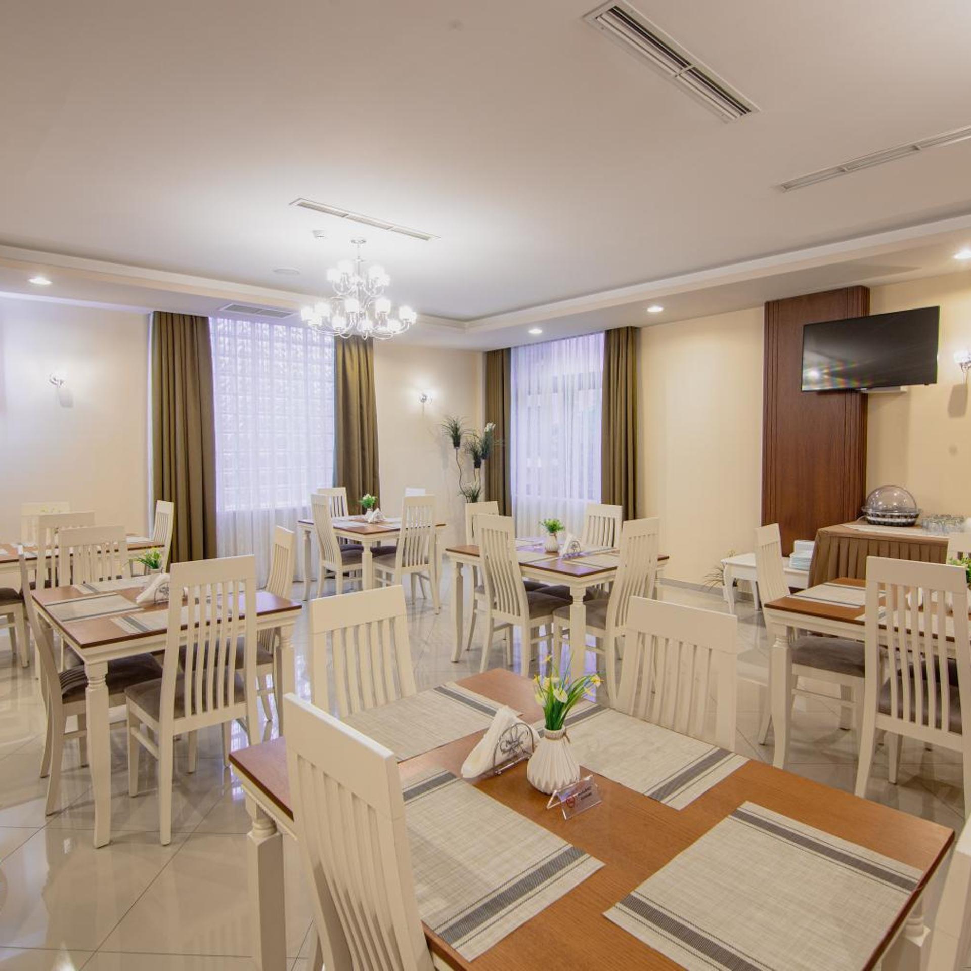 Christi's Hotel Borova 53/60