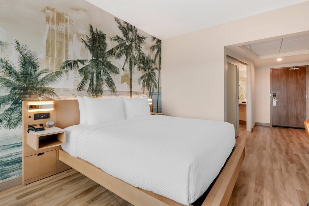 Standard, King Bed