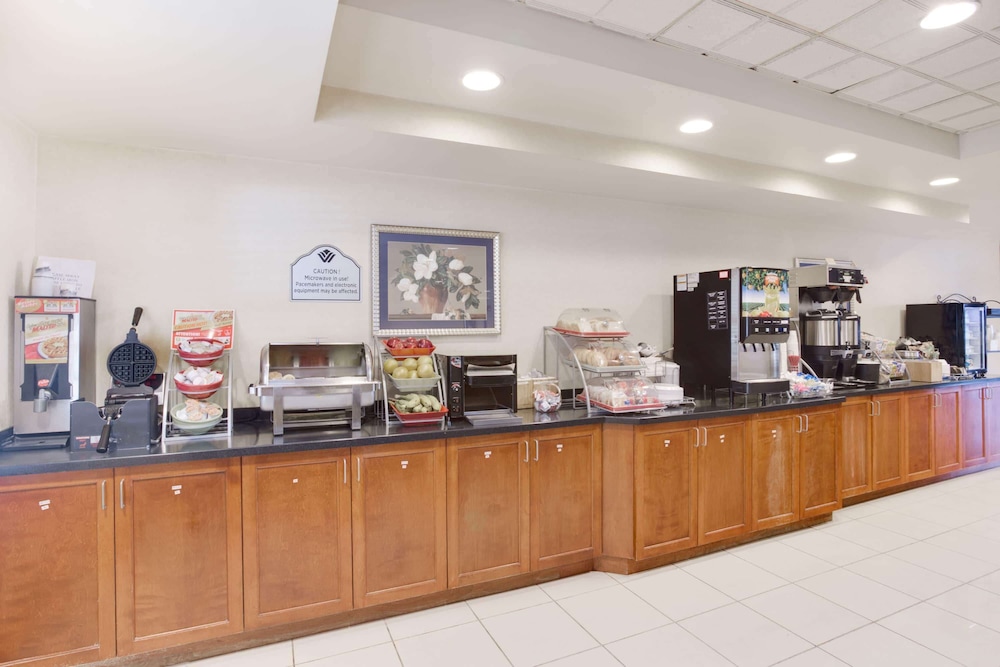 Wingate By Wyndham Bridgeport Wv 39/63