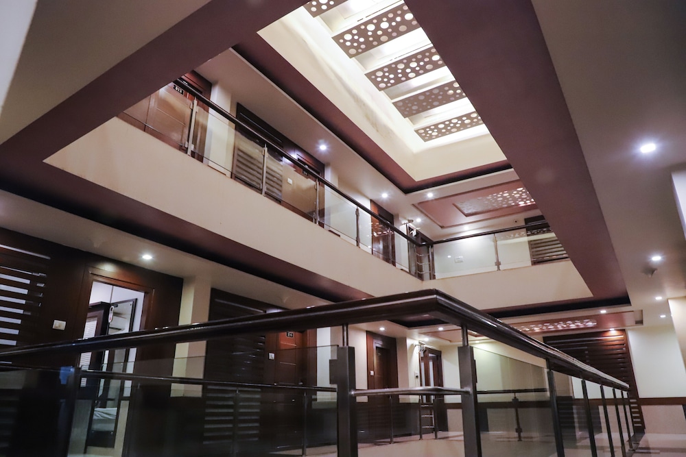 HOTEL VIJAN PALACE 1/28