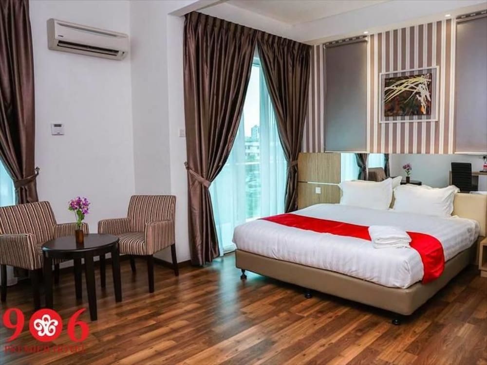 906 Premier Hotel 15/33
