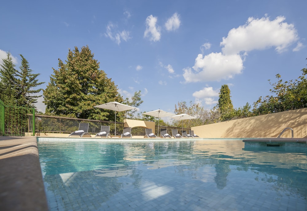 Le Club Mougins 43/50