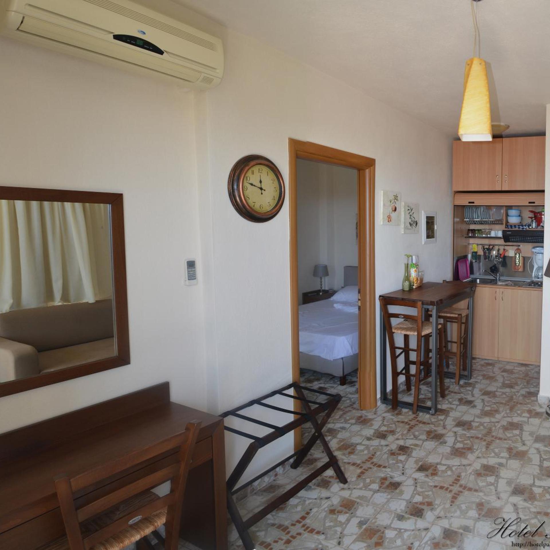 Palamidi Hotel 81/100
