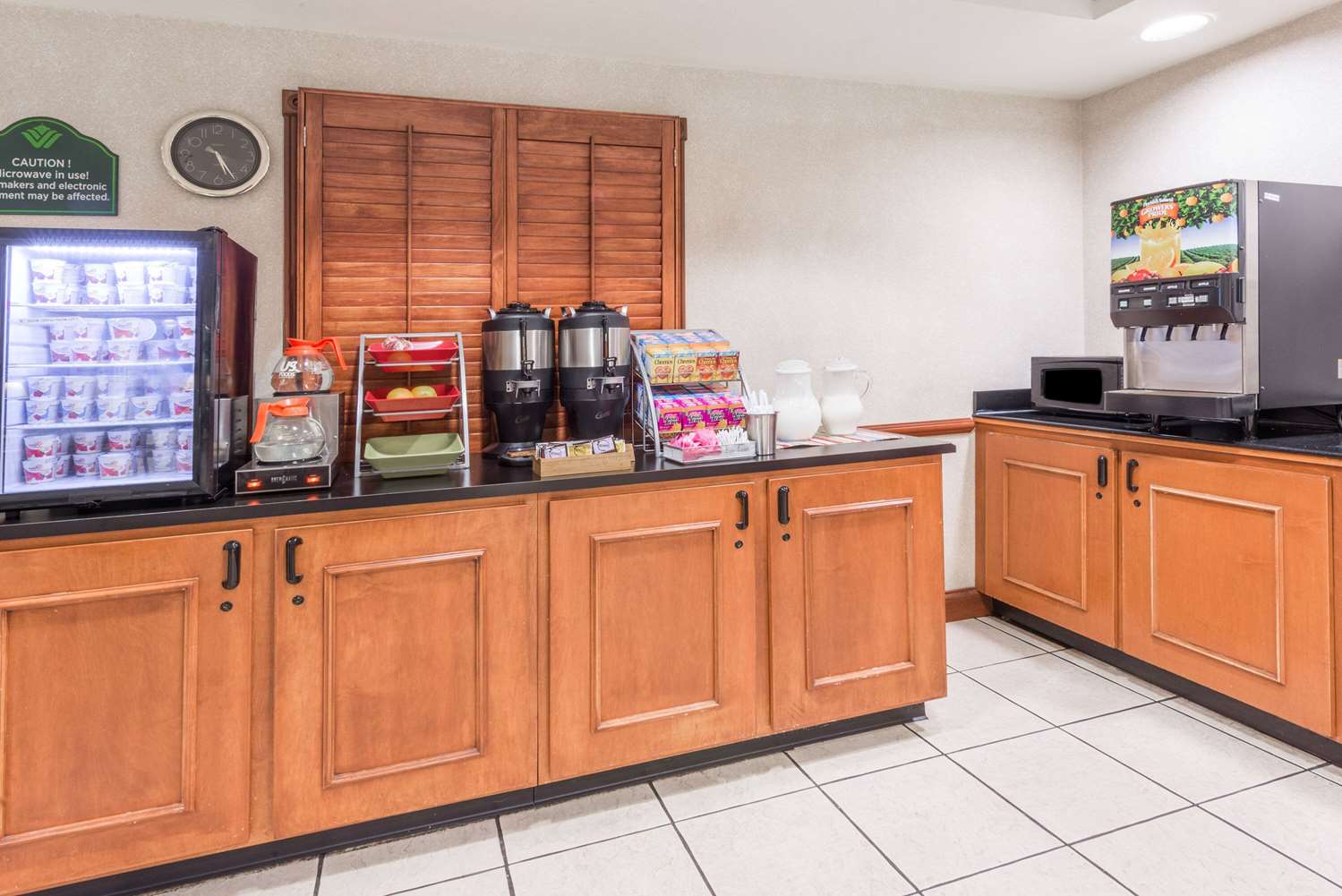 Wingate by Wyndham Indianapolis Airport-Rockville Rd 5/25